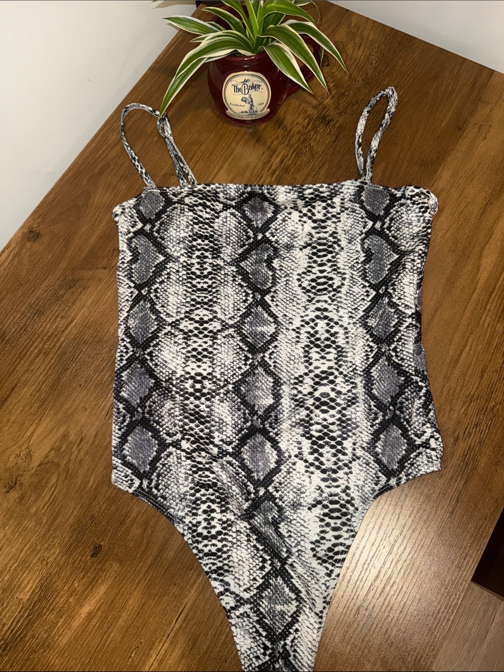 SHEIN Black & White Snake-Print Thong Bodysuit